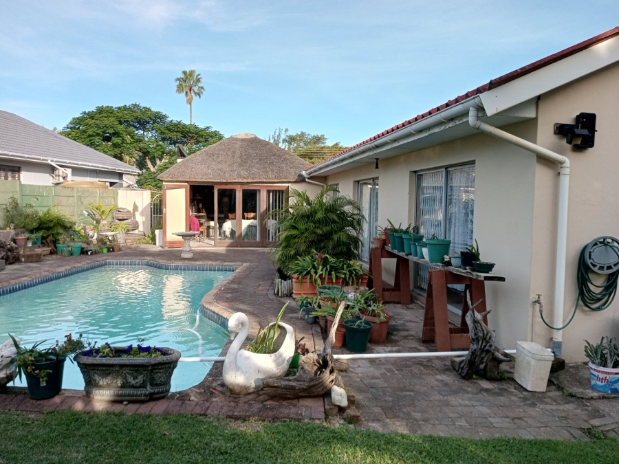 4 Bedroom Property for Sale in Gonubie Eastern Cape